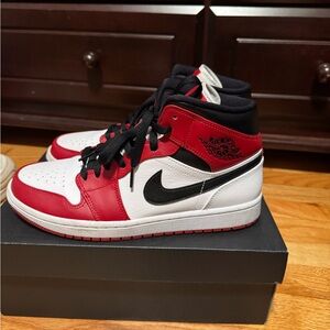 Nike Air Jordan 1 Mid in Red, White, Black Chicago 2020